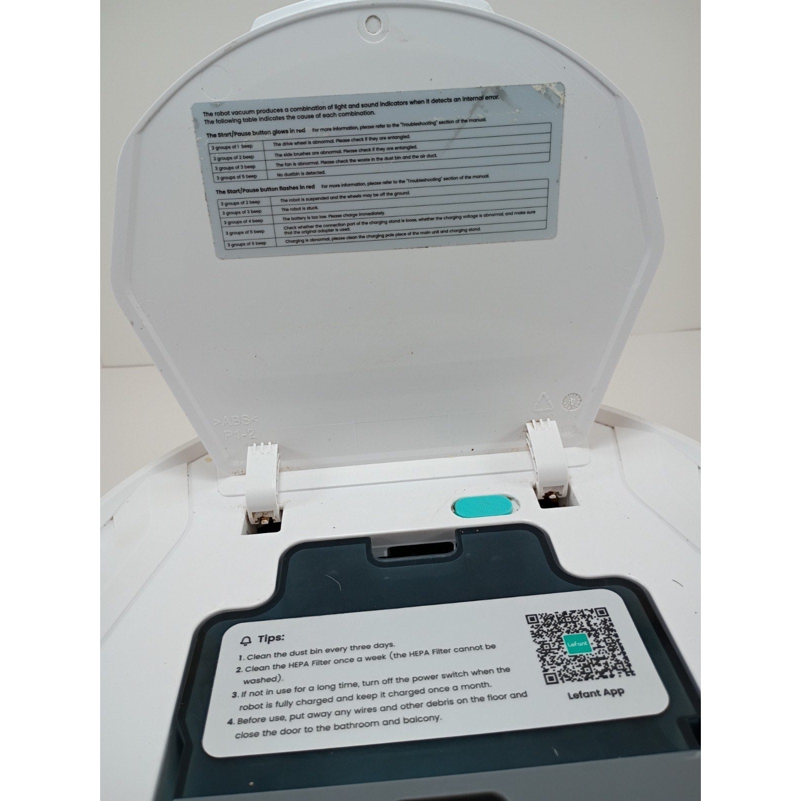 Lefant M210 Pro Robot Vacuum – white Used For Parts
