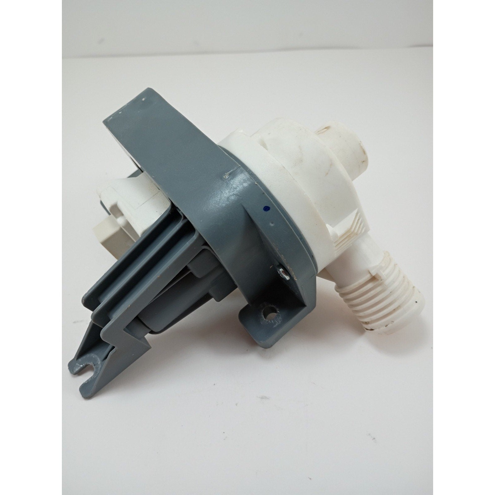 Whirlpool Drain Pump B25-3Ac4