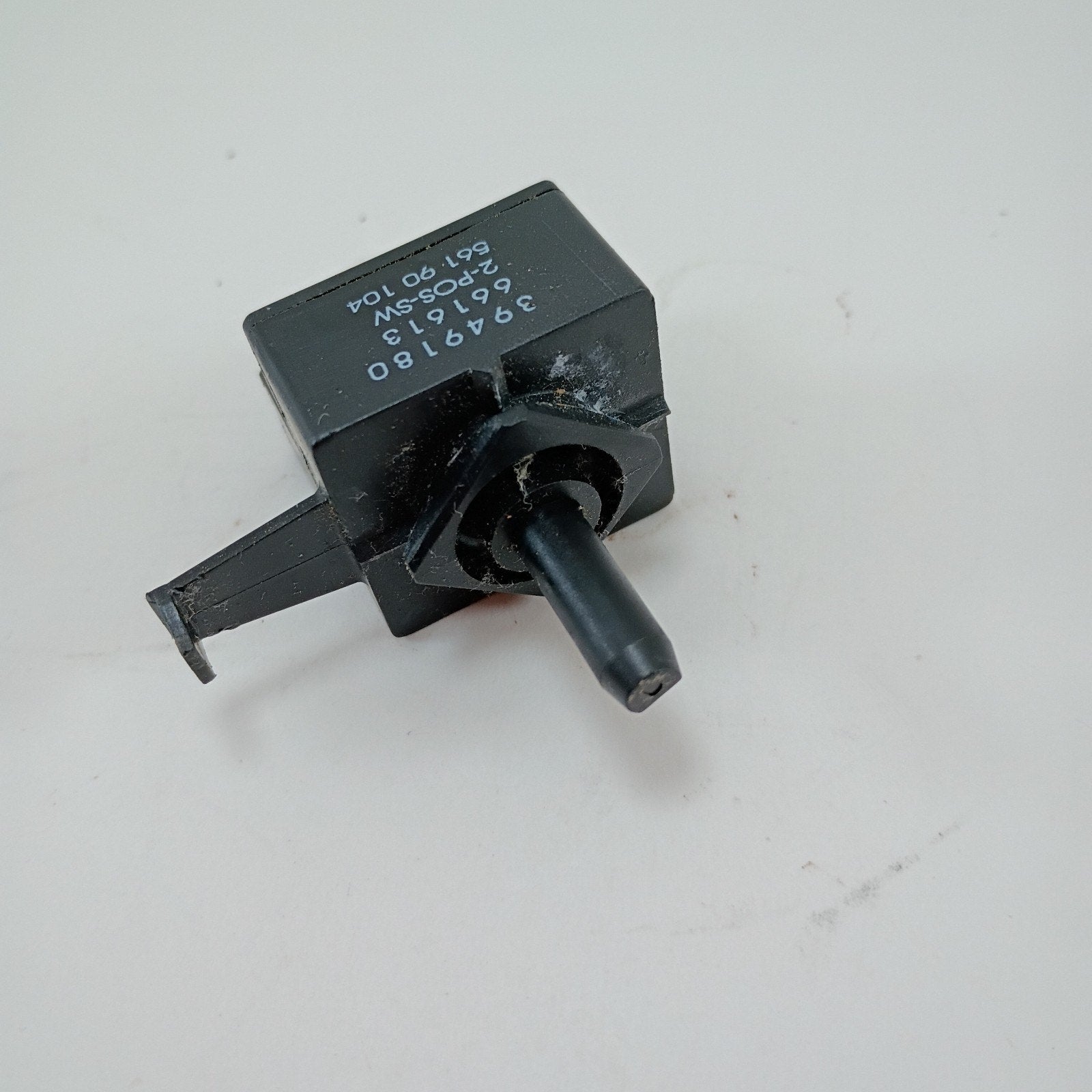 Whirlpool Kenmore Washer Water Temperature Switch 3949180 OEM