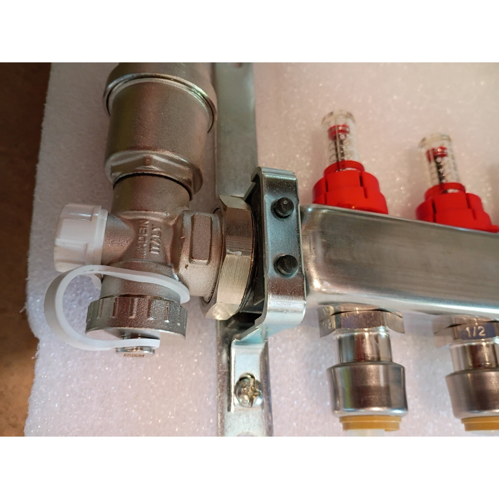 SharkBite Brass 1-in Threading x 1/2-in Push-to-connect Radiant Heating Manifold