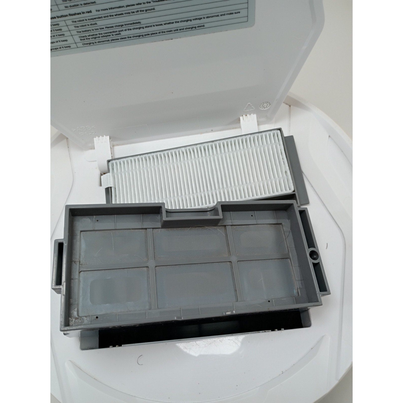 Lefant M210 Pro Robot Vacuum – white Used For Parts
