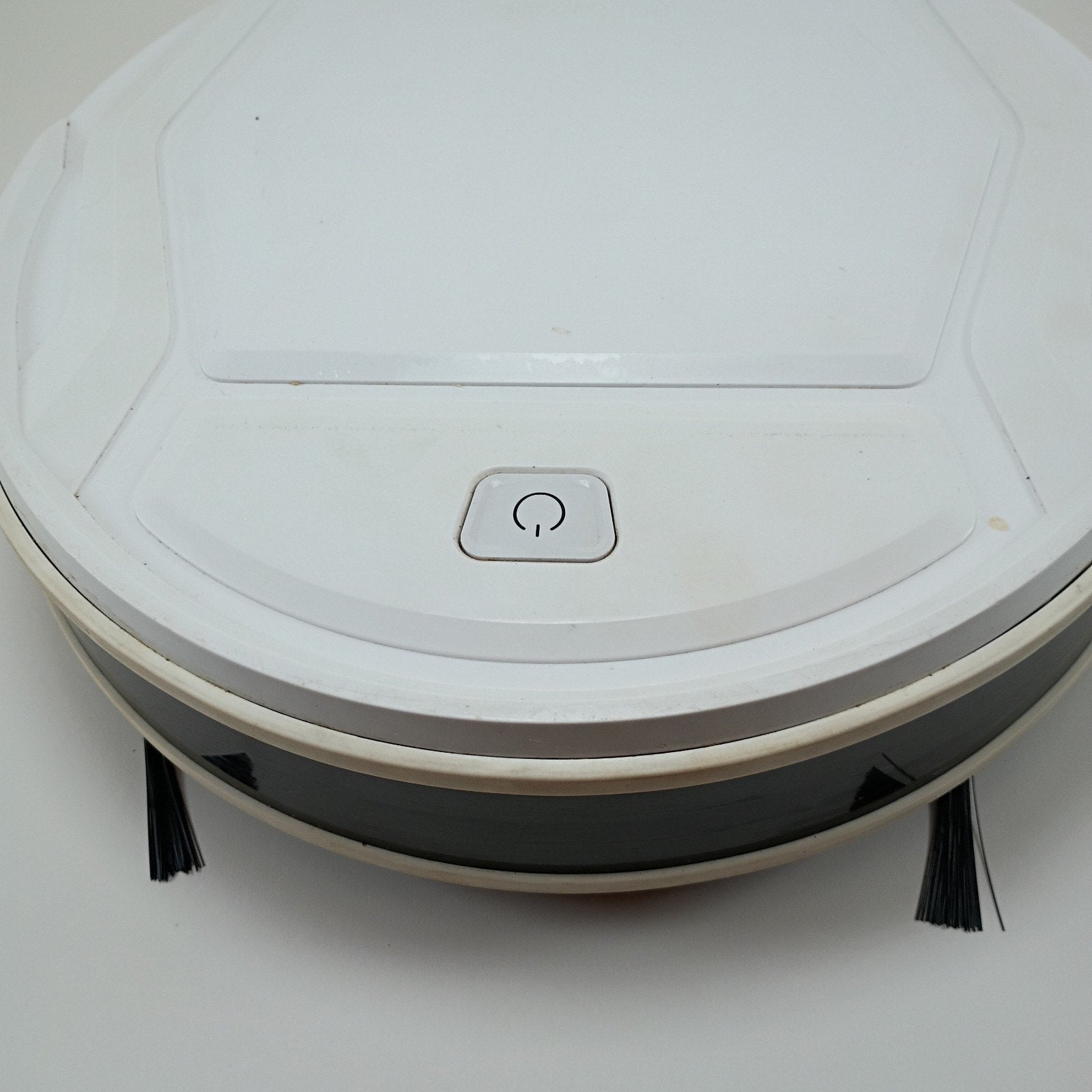 Lefant M210 Pro Robot Vacuum – white Used For Parts